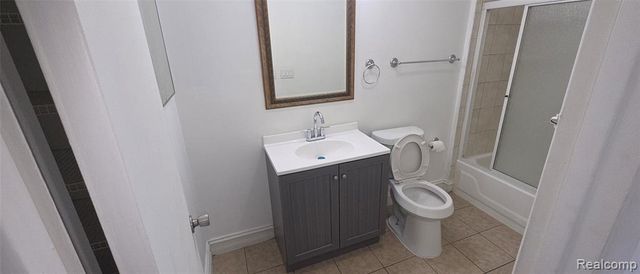280 E 13 Mile Road, Madison Heights, MI 48071