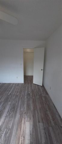 280 E 13 Mile Road, Madison Heights, MI 48071
