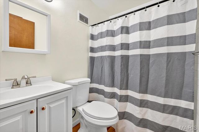 9319 Aster Avenue, St Louis, MO 63123