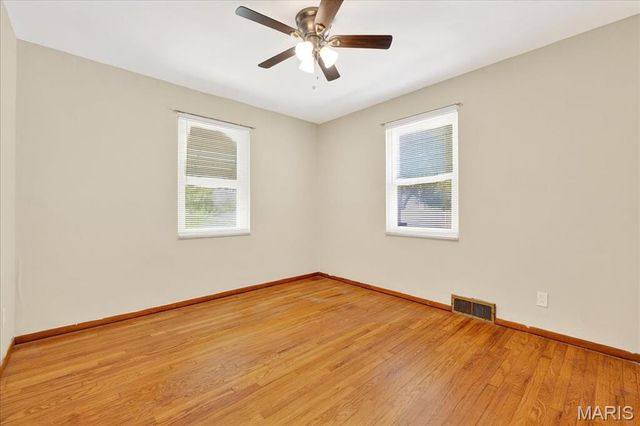 9319 Aster Avenue, St Louis, MO 63123