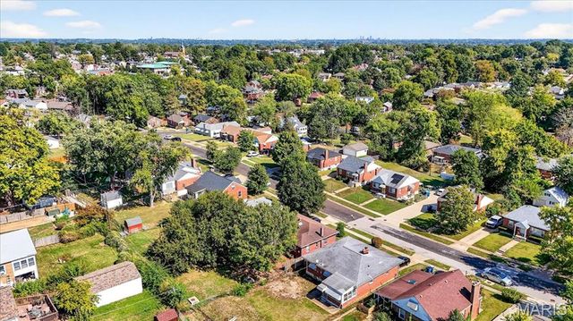 9319 Aster Avenue, St Louis, MO 63123