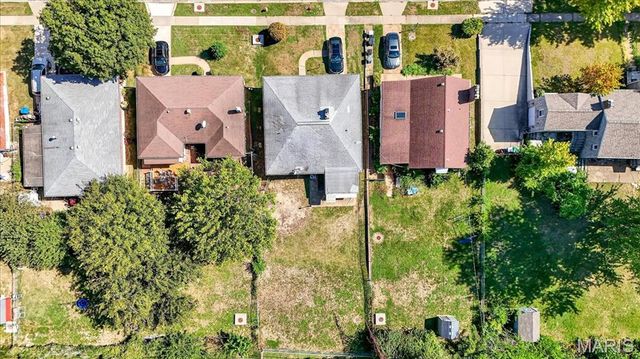 9319 Aster Avenue, St Louis, MO 63123