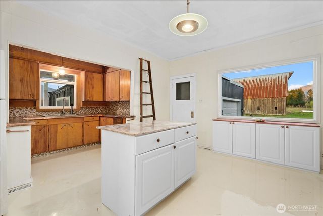 30731 Walberg Road, Sedro Woolley, WA 98284