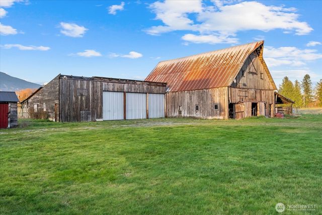 30731 Walberg Road, Sedro Woolley, WA 98284