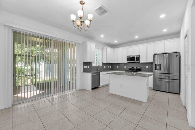 5741 SPOTTED HARRIER WAY, Lithia, FL 33547