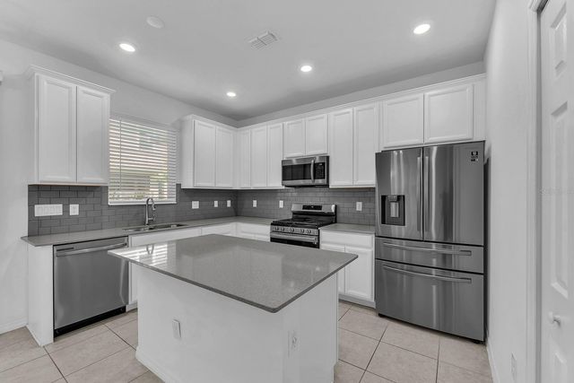 5741 SPOTTED HARRIER WAY, Lithia, FL 33547