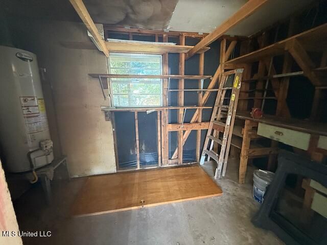 2276 Sunkist Country Club Road, Biloxi, MS 39532