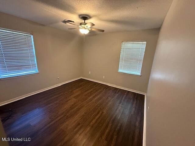 2276 Sunkist Country Club Road, Biloxi, MS 39532