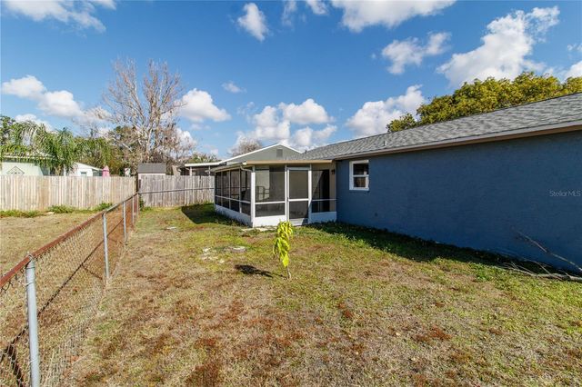 5121 LARCH LANE, New Port Richey, FL 34653