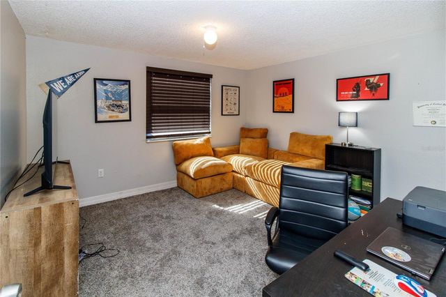 5121 LARCH LANE, New Port Richey, FL 34653