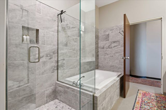 5601 Smetana Drive 410, Hopkins, MN 55343