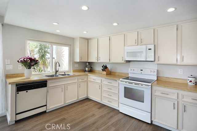 15942 Big Springs, San Diego, CA 92127