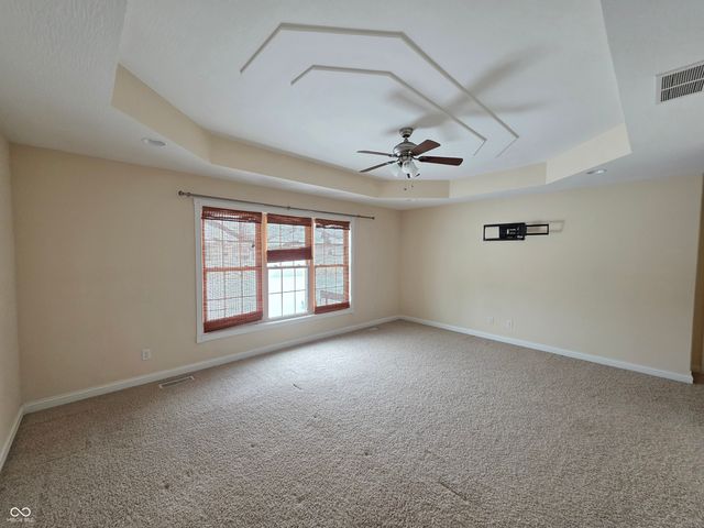 2779 Buttercup Court E, Columbus, IN 47201