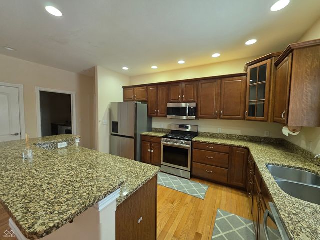 2779 Buttercup Court E, Columbus, IN 47201