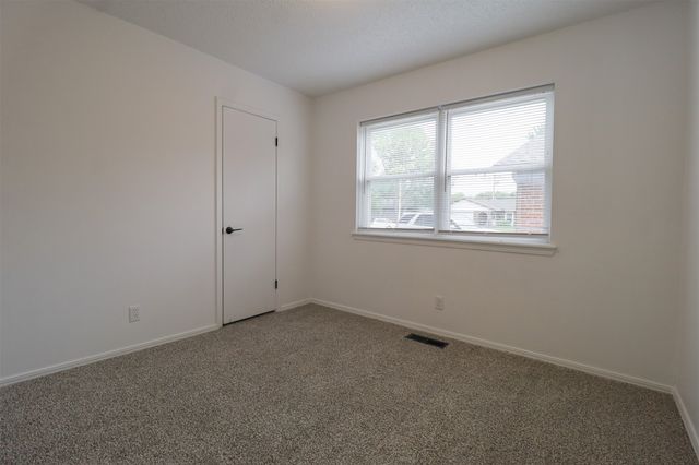 1509 W Vandalia Street, Broken Arrow, OK 74012