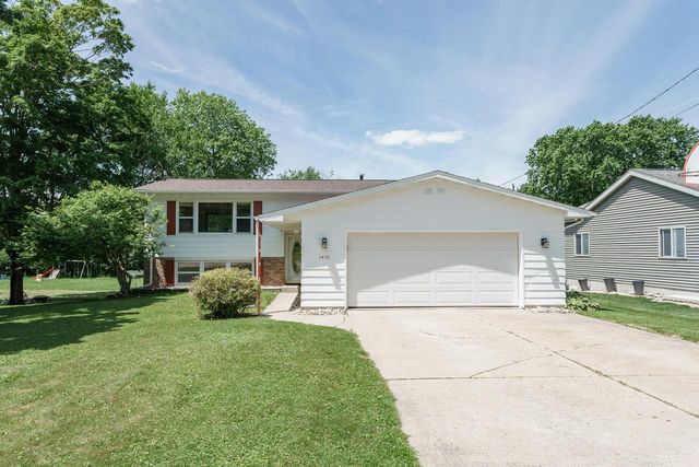 1410 Davis STREET, Watertown, WI 53098