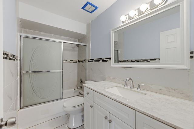 1080 Knoll Lane 107, Hoffman Estates, IL 60169