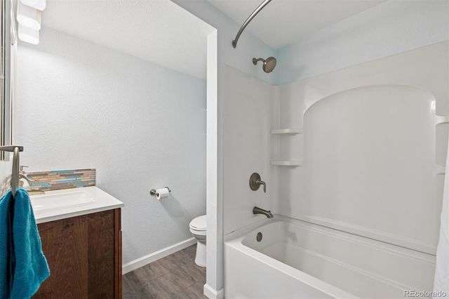 8070 S Monaco Circle, Centennial, CO 80112