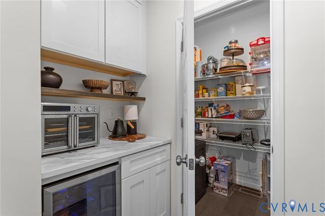 10109 Hollythorne Ln, Mechanicsville, VA 23116