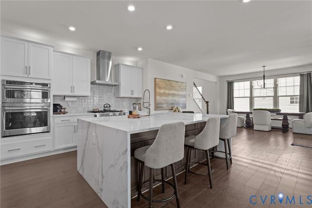 10109 Hollythorne Ln, Mechanicsville, VA 23116