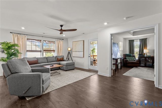 10109 Hollythorne Ln, Mechanicsville, VA 23116