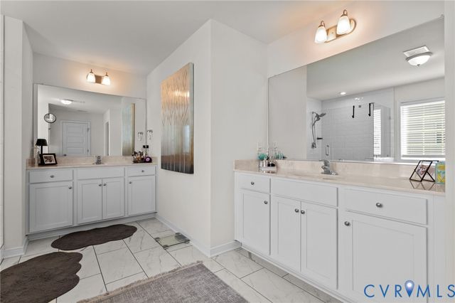 10109 Hollythorne Ln, Mechanicsville, VA 23116