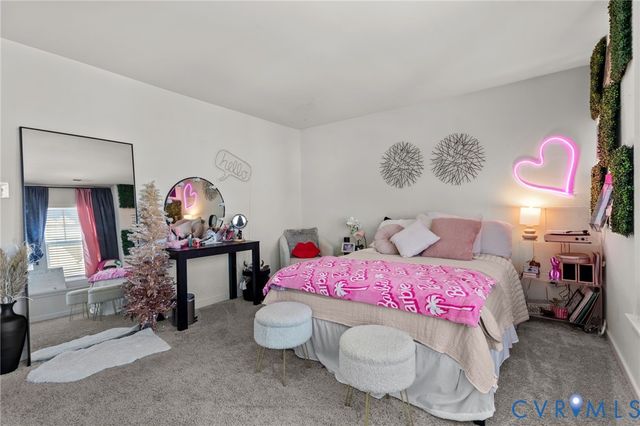 10109 Hollythorne Ln, Mechanicsville, VA 23116