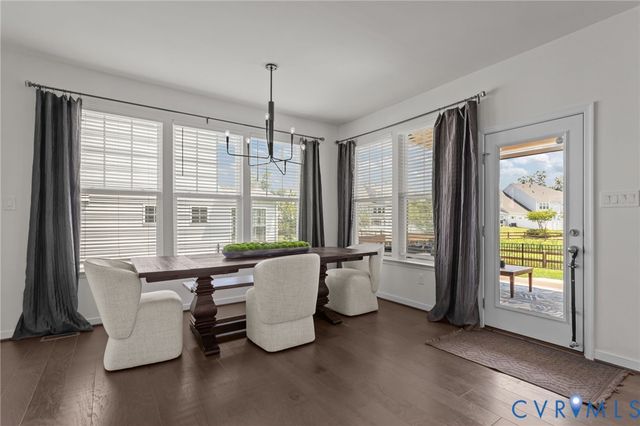 10109 Hollythorne Ln, Mechanicsville, VA 23116