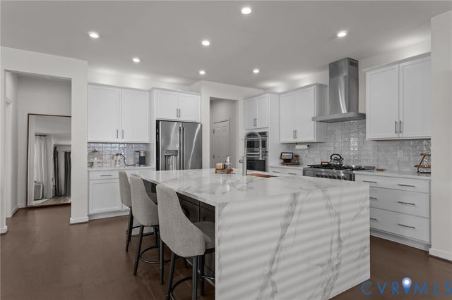 10109 Hollythorne Ln, Mechanicsville, VA 23116