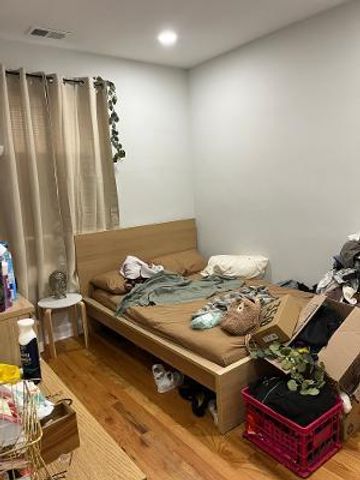 4022 N Milwaukee Avenue, Chicago, IL 60641