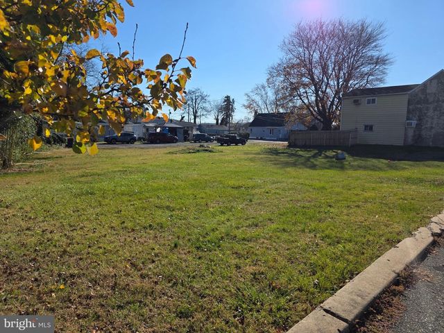 362 WOOD ST, Tullytown, PA 19007