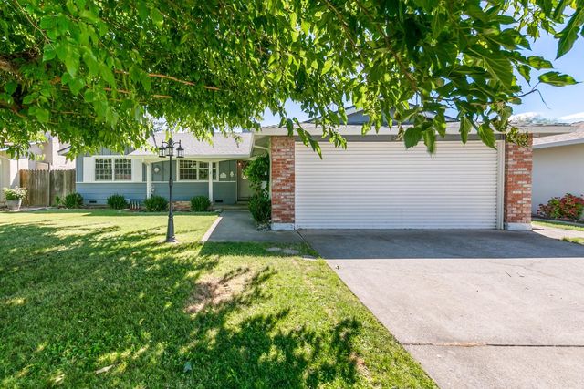 2344 Glenfaire Dr, Rancho Cordova, CA 95670