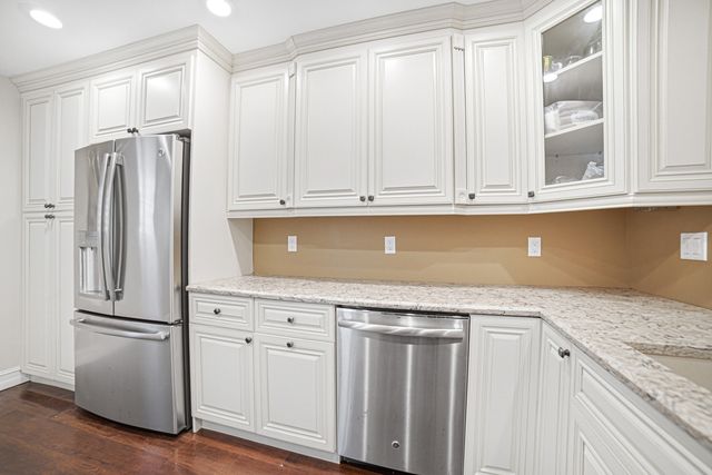 85 PELICAN POINTE Drive 203, Delray Beach, FL 33483