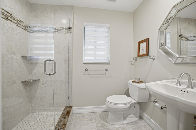 85 PELICAN POINTE Drive 203, Delray Beach, FL 33483