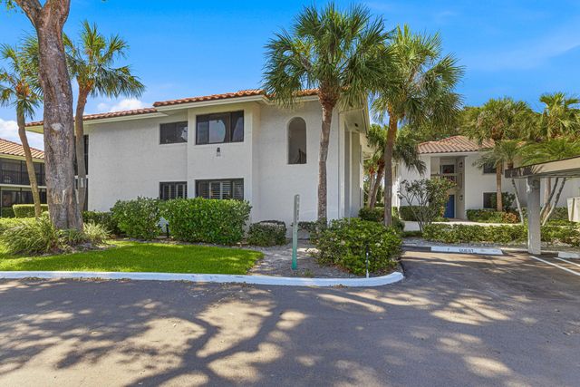 85 PELICAN POINTE Drive 203, Delray Beach, FL 33483