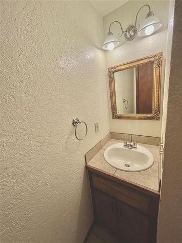 1901 E Lindsey Street 7B, Norman, OK 73071