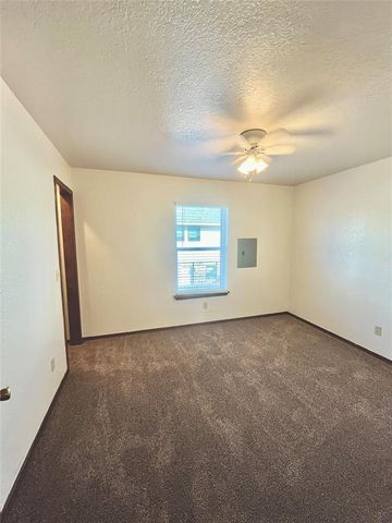 1901 E Lindsey Street 7B, Norman, OK 73071