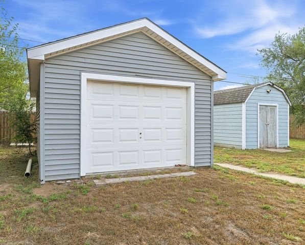 740 N Boyd Ave, Wichita, KS 67212