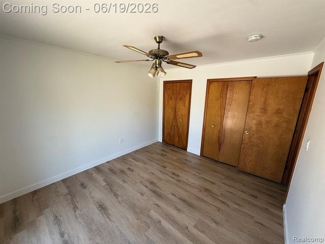 27087 Alden Street, Madison Heights, MI 48071