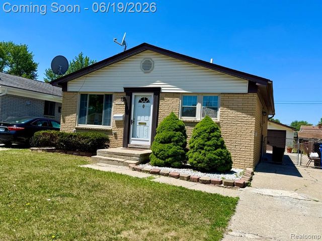 27087 Alden Street, Madison Heights, MI 48071