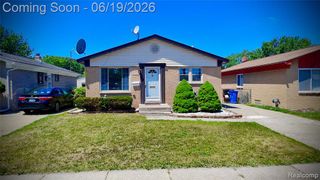 27087 Alden Street, Madison Heights, MI 48071