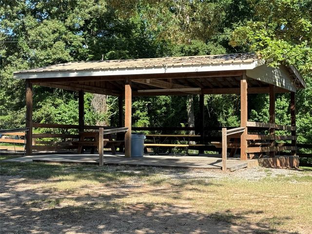 40 St Croix Drive, Point Blank, TX 77364
