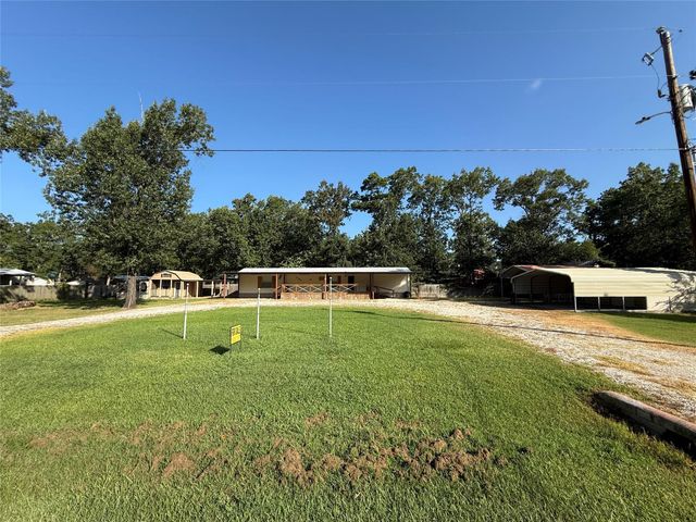 40 St Croix Drive, Point Blank, TX 77364