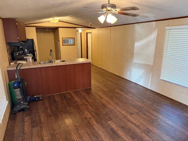 40 St Croix Drive, Point Blank, TX 77364