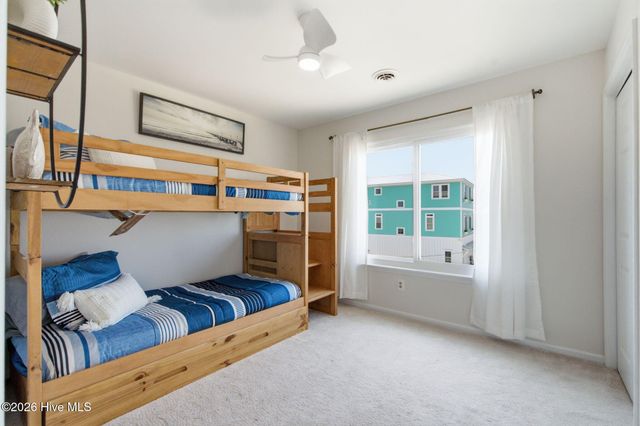 1202 Carolina Beach Avenue N Apt 3, Carolina Beach, NC 28428