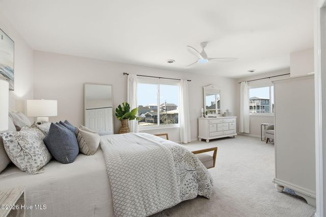 1202 Carolina Beach Avenue N Apt 3, Carolina Beach, NC 28428