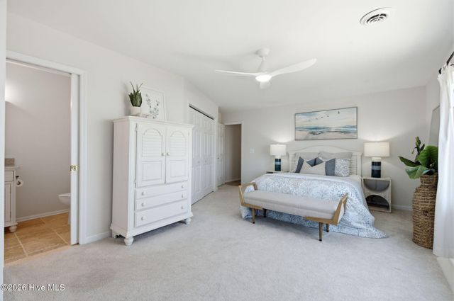 1202 Carolina Beach Avenue N Apt 3, Carolina Beach, NC 28428