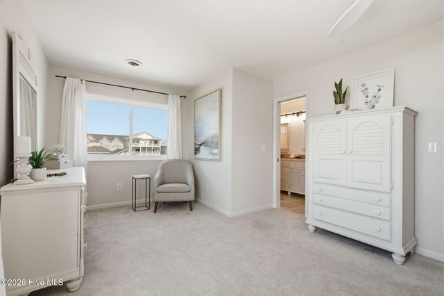 1202 Carolina Beach Avenue N Apt 3, Carolina Beach, NC 28428