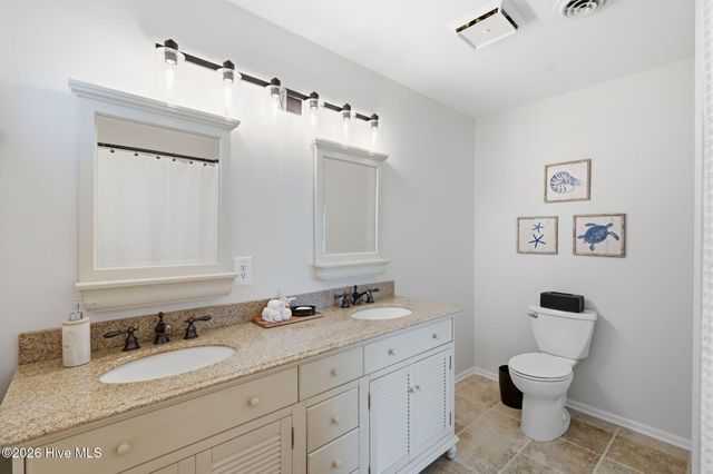 1202 Carolina Beach Avenue N Apt 3, Carolina Beach, NC 28428