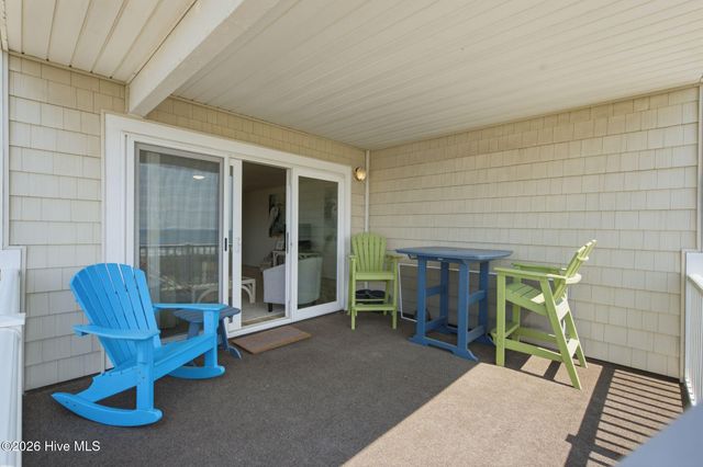 1202 Carolina Beach Avenue N Apt 3, Carolina Beach, NC 28428